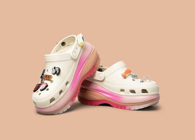 Central shop online crocs